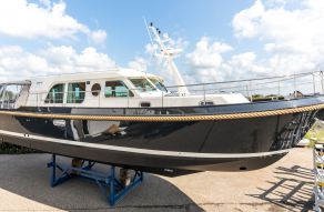 Linssen Grand Sturdy 43.9 SEDAN