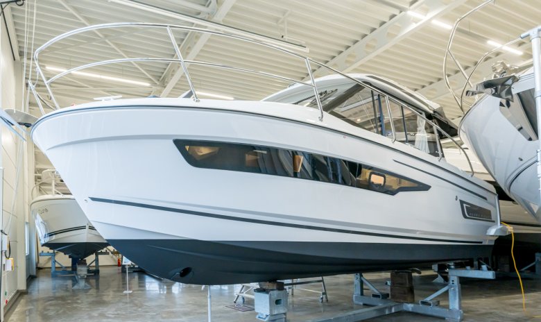 Jeanneau Merry Fisher 895 Offshore MODEL 2022, Speed- en sportboten for sale by JONKERS YACHTS B.V.