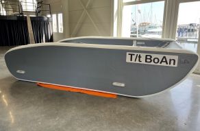 Hovercraft D.o.o. Electricat 450