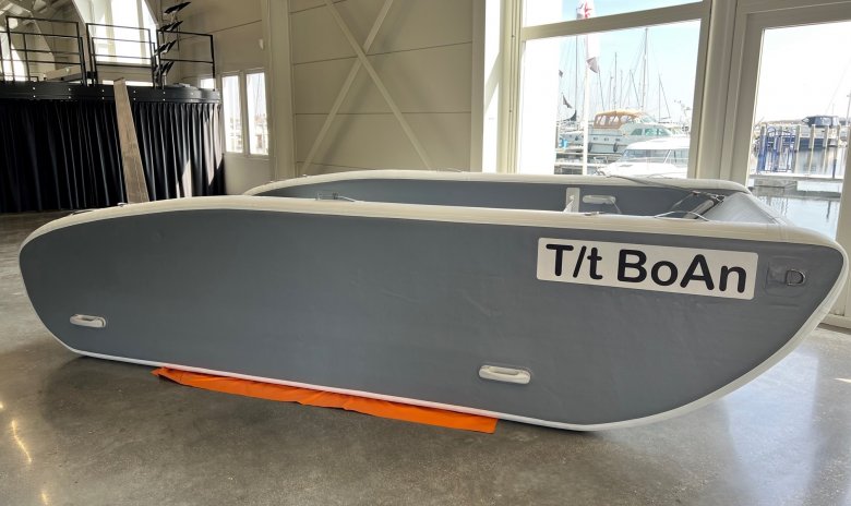 Hovercraft D.o.o. Electricat 450, RIB und Schlauchboot for sale by JONKERS YACHTS B.V.