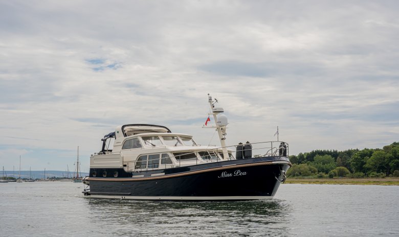 Linssen Grand Sturdy 500 AC Variotop, Motor Yacht for sale by JONKERS YACHTS B.V.