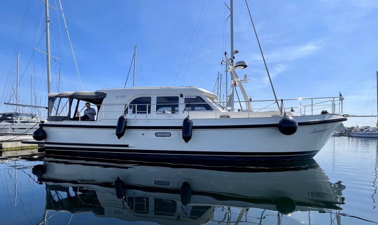 Linssen Grand Sturdy 40.9 Sedan "Twin & Stabilizers", Motoryacht for sale by JONKERS YACHTS B.V.