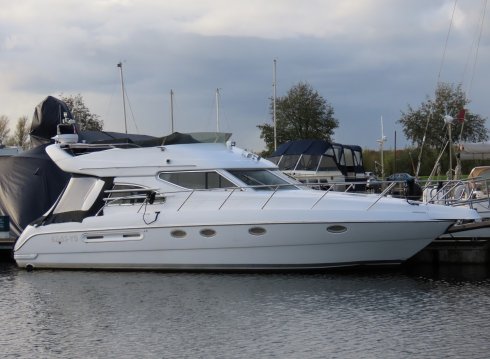 Cranchi 38 Atlantique, Motor Yacht for sale by Jachthaven Strand Horst