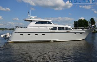 YachtFocus.com - Altijd de eerste nieuw botenaanbod