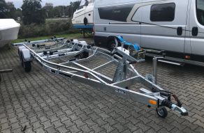 Kalf Trailering S 2700