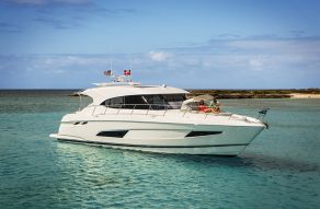 Riviera 5400 Sport Yacht