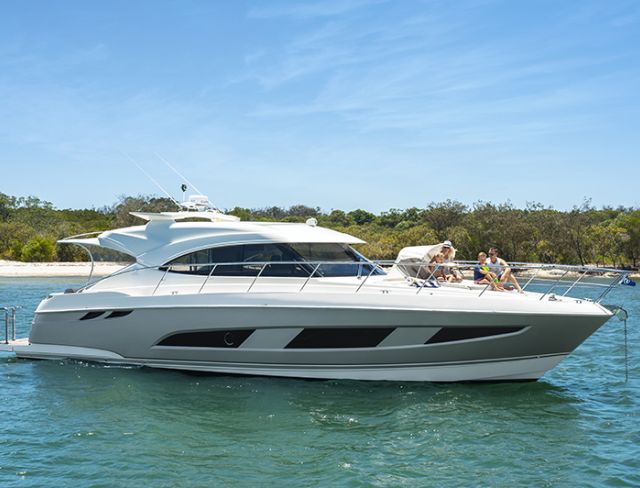 Riviera 4800 Sport Yacht Series II, Motoryacht