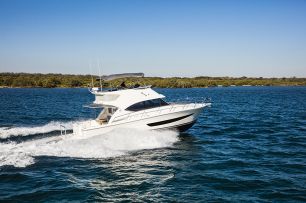 Riviera 39 Open Flybridge