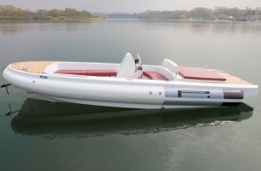 PIRELLI Speedboats T65 Diesel