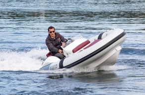 PIRELLI Speedboats J33