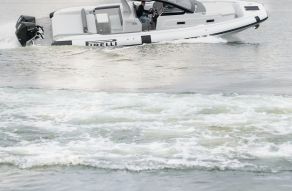 PIRELLI Speedboats 35 Outboard