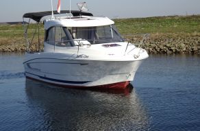 Beneteau Antares 680