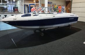 Four Winns 180 LE met Mercruiser 3.0 liter