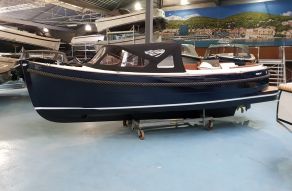 Maril 6NXT donkerblauw met Vetus 52 pk turbo diesel