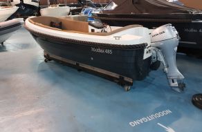 Maxima 485 met 10 pk Honda outboard motor