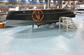 Van Vossen Tender 700 sport met Honda 100 pk op voorraad!