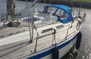 Sweden Yachts 370