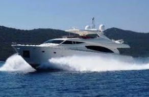 Ferretti 880