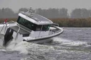 Axopar Cabine 28