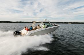 Boston Whaler 320 Vantage