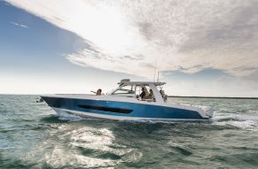 Boston Whaler 420 Outrage