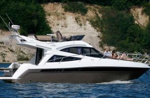 Galeon 340 Fly