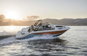 Sea Ray SLX 250