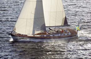 Hallberg-Rassy 48