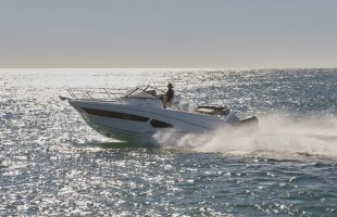 Jeanneau Cap Camarat 10.5WA, Motorjacht