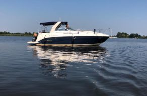 Rinker 320 Fiesta Vee