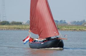 Staverse Jol 800 Kajuit