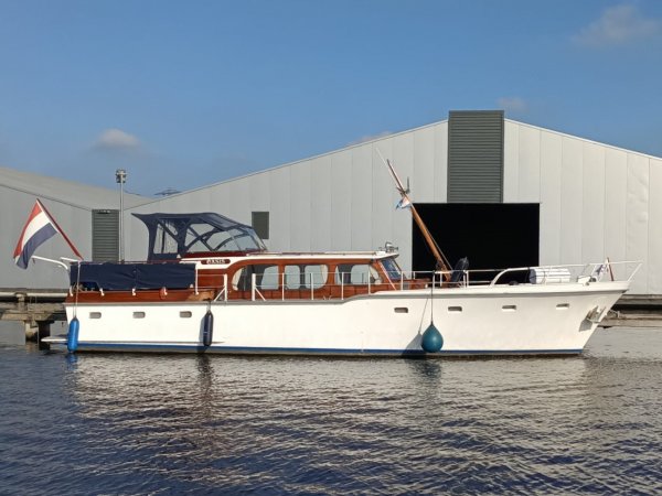 Super Van Craft 14.70 Cabrio - Refit 2004 14.70, Motorjacht for sale by Inruiljachten.nl