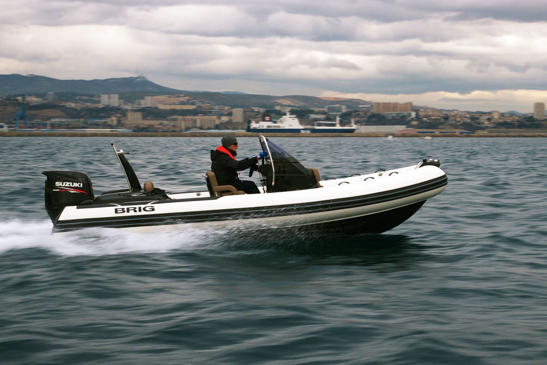 Brig Eagle 6, RIB und Schlauchboot for sale by Witsen Marine