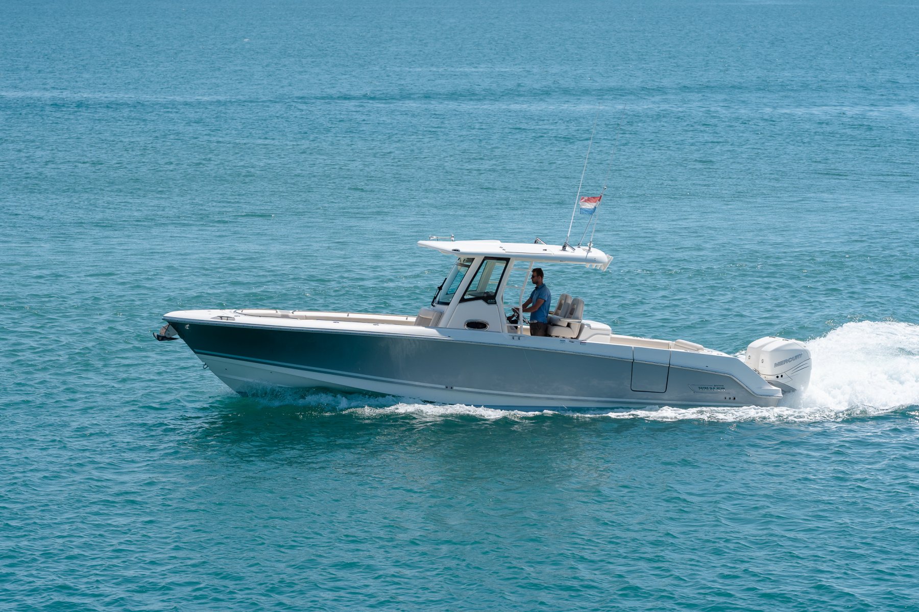 Boston Whaler 330 Outrage, Speed- en sportboten for sale by Witsen Marine