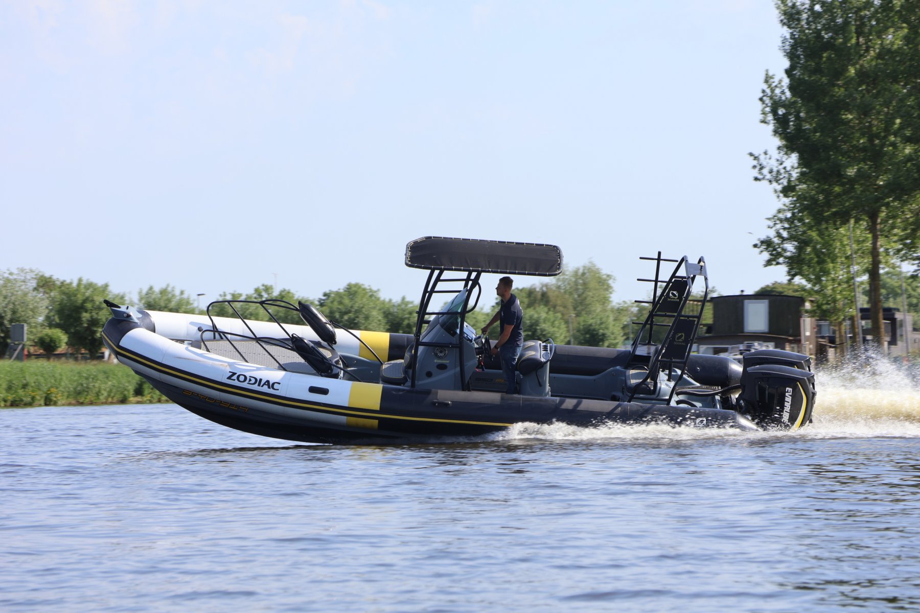 Zodiac 850 PRO, RIB en opblaasboot for sale by Witsen Marine