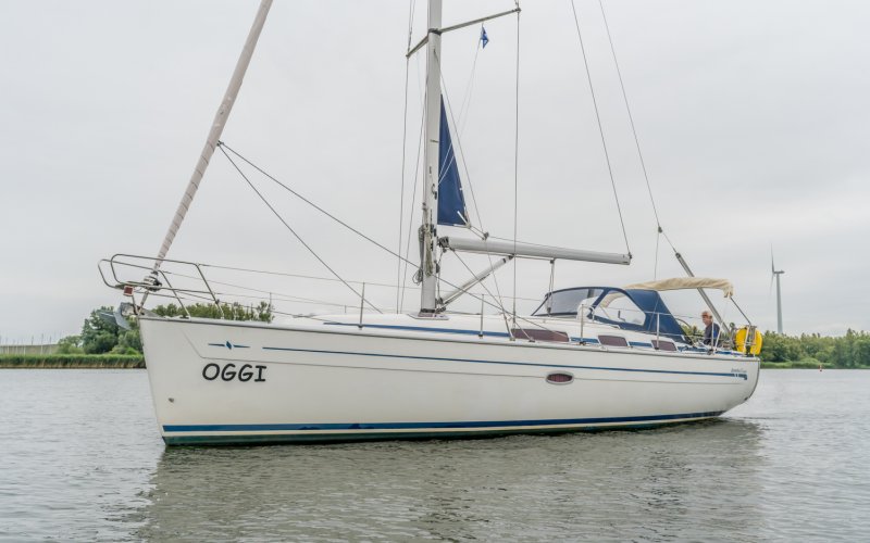 Bavaria 38 Cruiser, Zeiljacht for sale by Jachthaven Strijensas