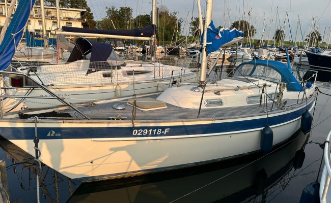 Hallberg Rassy 29, Zeiljacht for sale by At Sea Yachting