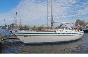 Contest 38 S Winged Keel