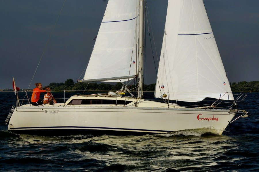 Jeanneau Arcadia 30 boot te koop, Zeiljacht, € 18.000