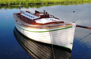 Deense Kajuitzeilsloep, Wijnglas Spiegel