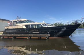 Van Der Valk Falcon