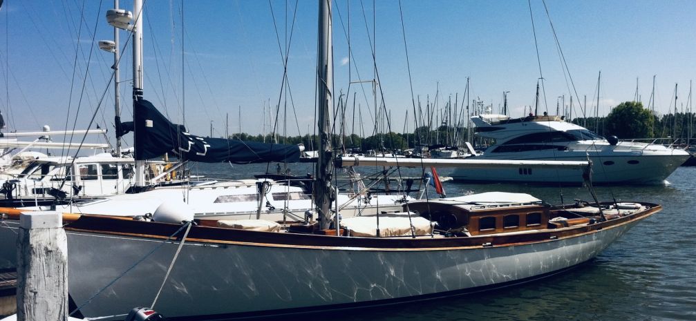 Eigenwijs In de genade van Variant Klassiek Scherpjacht - Engels Wedstrijd Zeiljacht S-Spant boot te koop, €  99.000