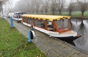 Gieterse Bok, Rondvaartboot Partyboot