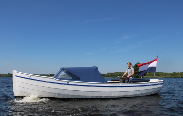 7.5m Sloep, Tender | Orange Yachting