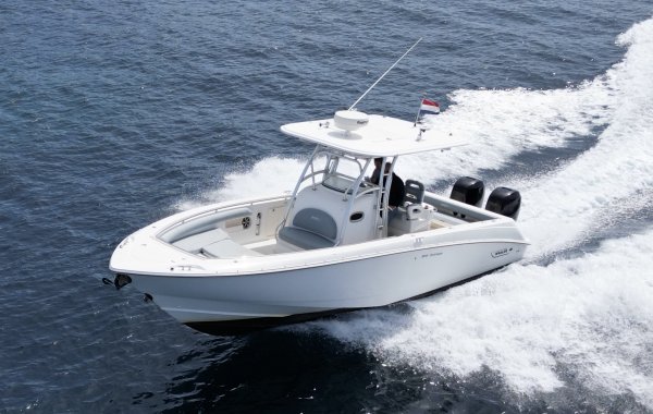 Boston Wahler 320 Outrage - 2x Mercury VERADO 250, Speedboat and sport cruiser | Orange Yachting