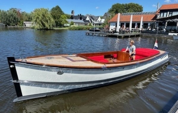 Brandaris Barkas 850, Speedboat and sport cruiser | Orange Yachting