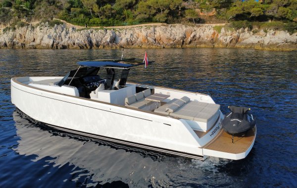 PARDO YACHTS 43 - Happy Ours, Motor Yacht | Orange Yachting