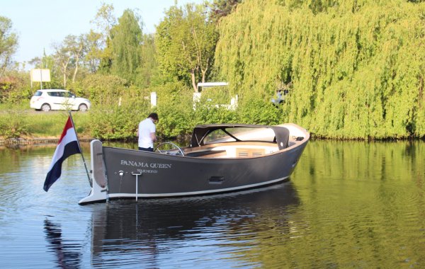 Farmingdale Sloep, Tender | Orange Yachting