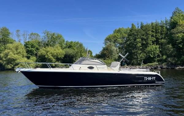 Cerri Marine 28 Sport, Speedboat and sport cruiser | Orange Yachting