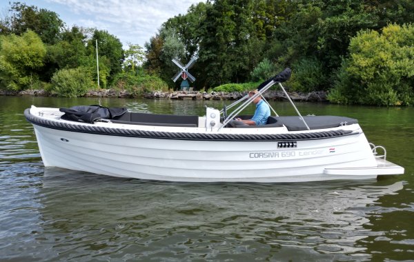 Corsiva 690 Tender, Tender | Orange Yachting